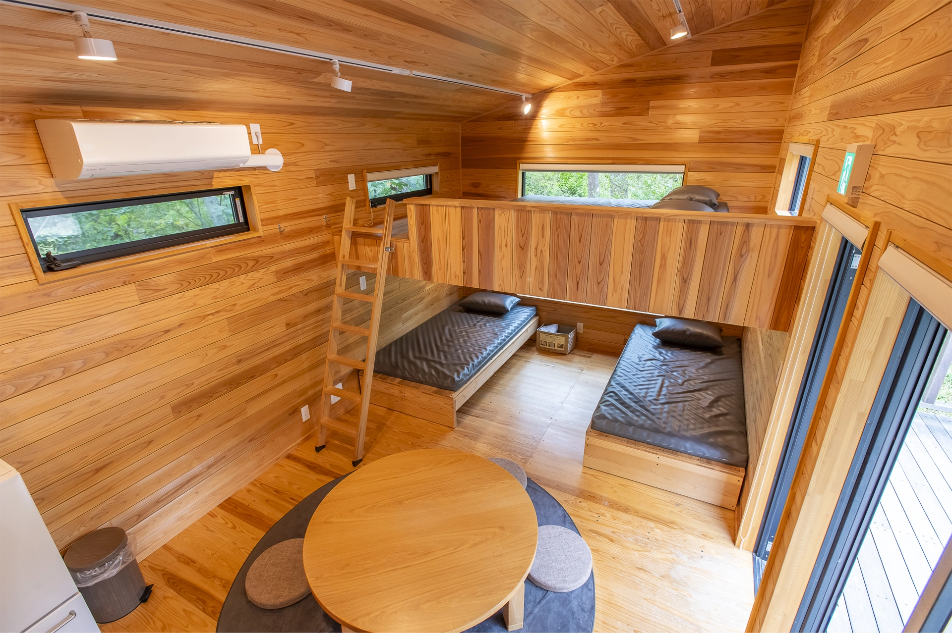 トレーラーハウス